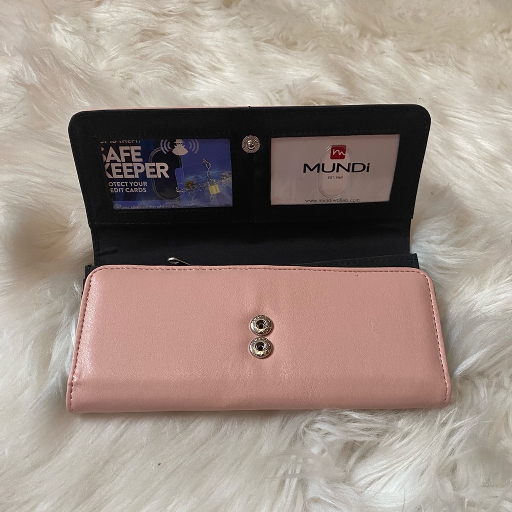 Pink MUNDI wallet